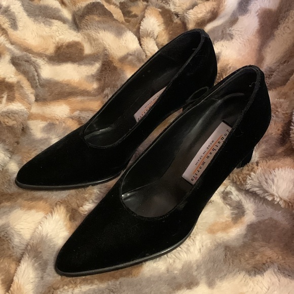 JONATHAN MARTIN Velvet Heels — 7 - Picture 5 of 14